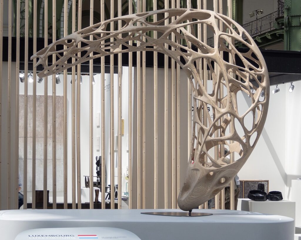 Wouter van der Vlugt | Abstract wood sculptures | Artistics
